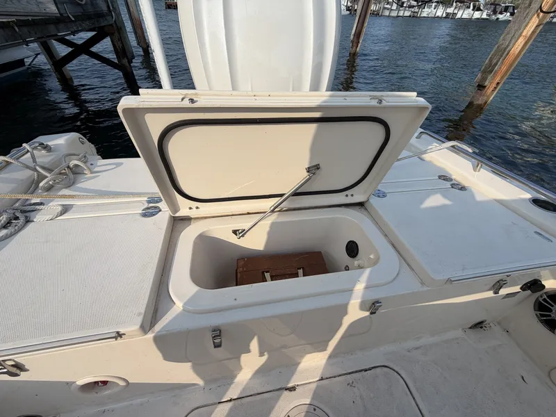 Slide: The Image of Grady-White 251 Coastal Explorer 2022 - 7141346
