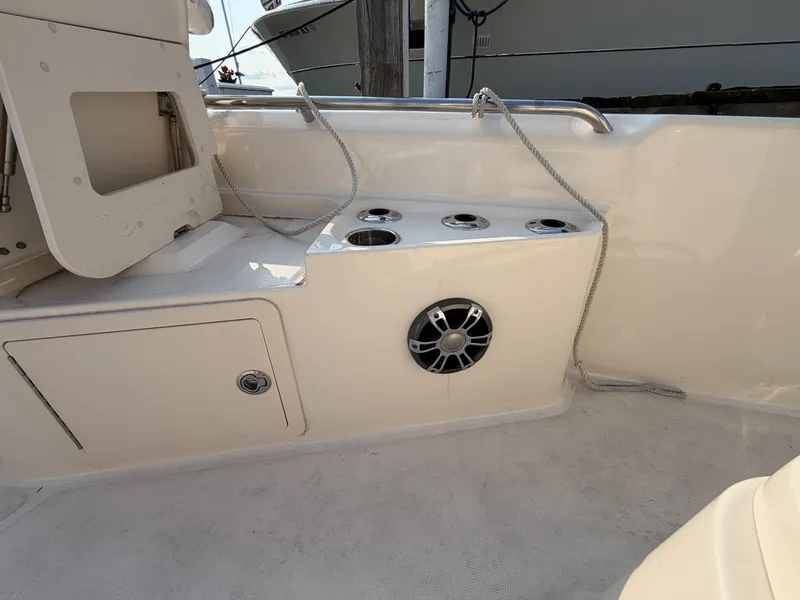 Slide: The Image of Grady-White 251 Coastal Explorer 2022 - 7141387