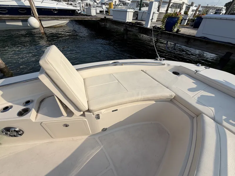 Slide: The Image of Grady-White 251 Coastal Explorer 2022 - 7141378