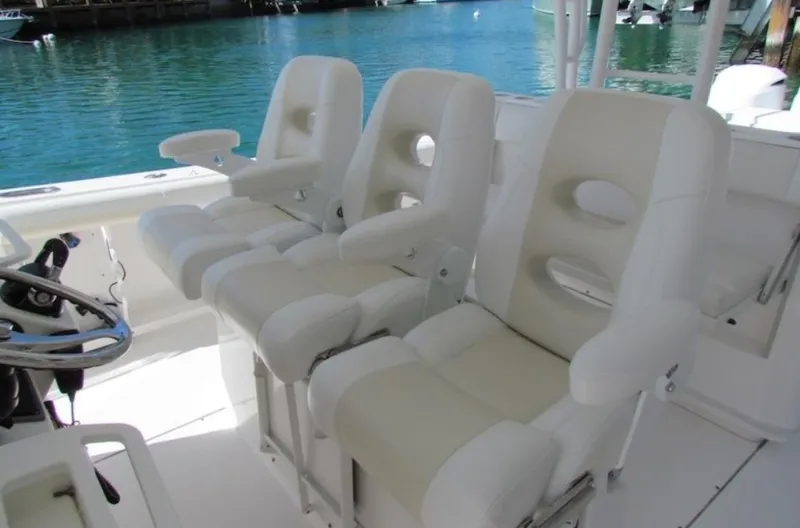 Slide: The Image of Everglades 435 Center Console 2016 - 7156044