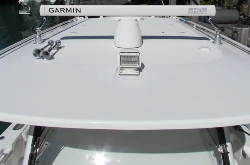 Slide: The Image of Everglades 435 Center Console 2016 - 7156017