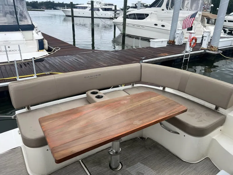 Slide: The Image of Carver Yachts C37 2019 - 7141521