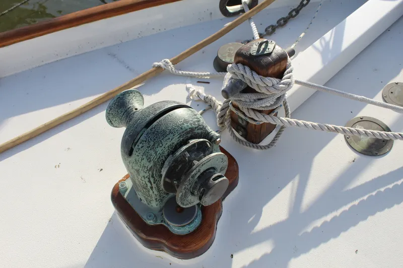 Slide: The Image of Cape George 36' Cutter 1981 - 7215798