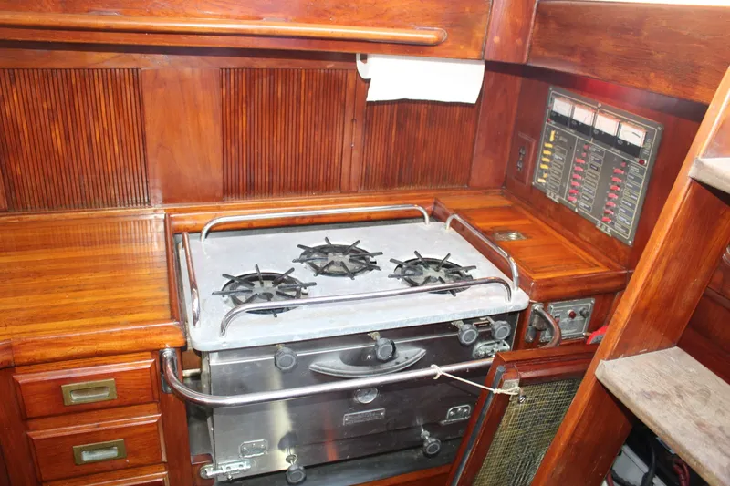 Slide: The Image of Cape George 36' Cutter 1981 - 7215777