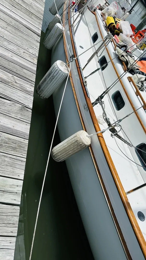 Slide: The Image of Cape George 36' Cutter 1981 - 7215828