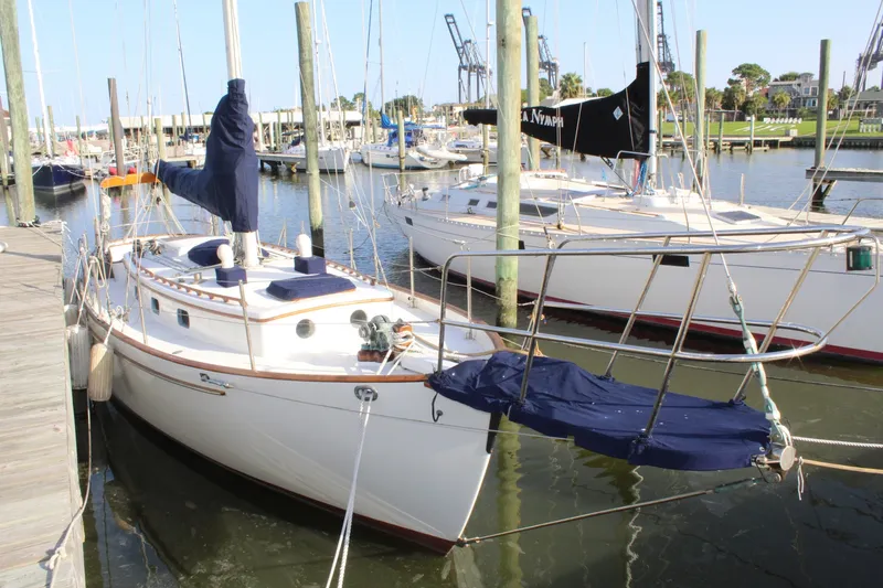 Slide: The Image of Cape George 36' Cutter 1981 - 7215805