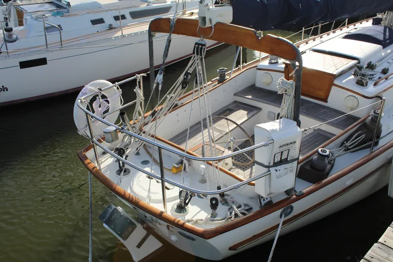 Slide: The Image of Cape George 36' Cutter 1981 - 7215764
