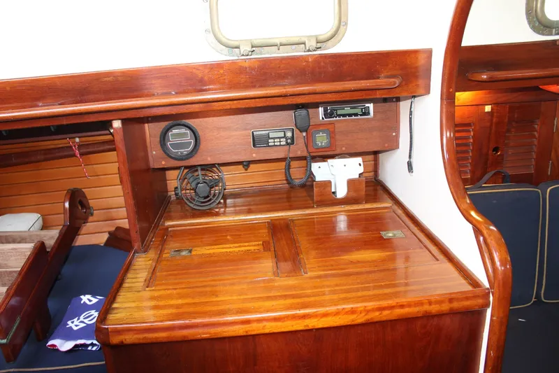Slide: The Image of Cape George 36' Cutter 1981 - 7215775