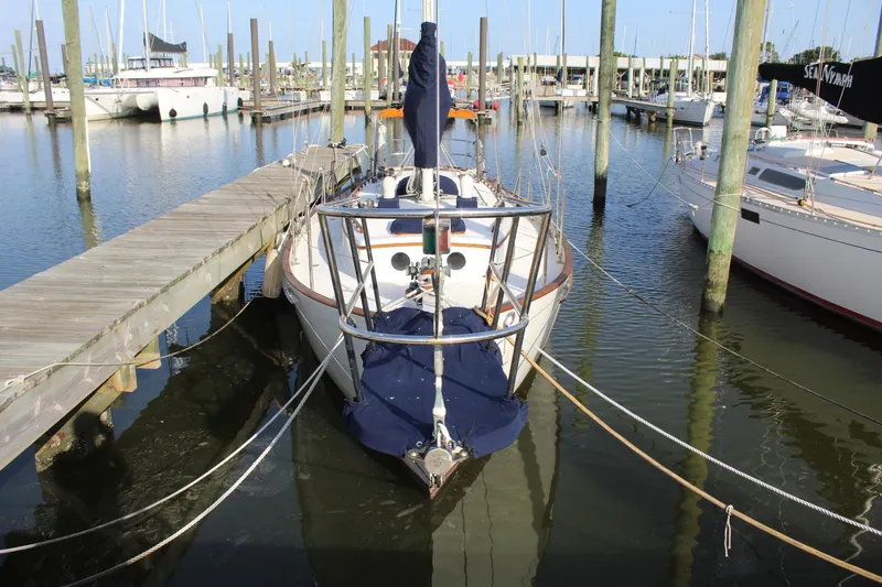 Slide: The Image of Cape George 36' Cutter 1981 - 7215806