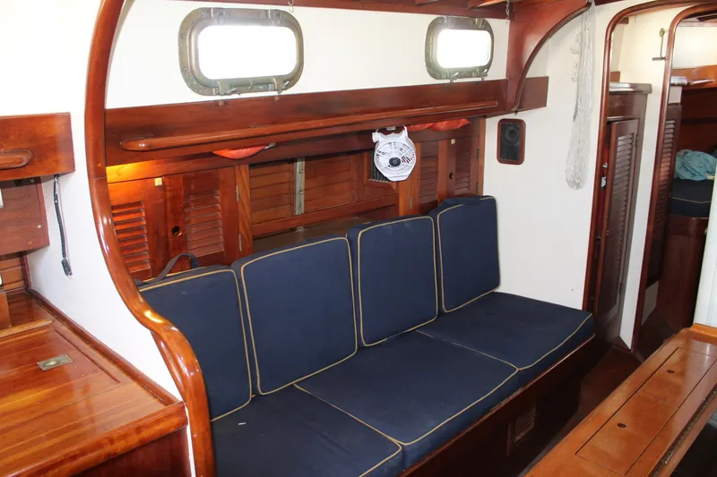 Slide: The Image of Cape George 36' Cutter 1981 - 7215776