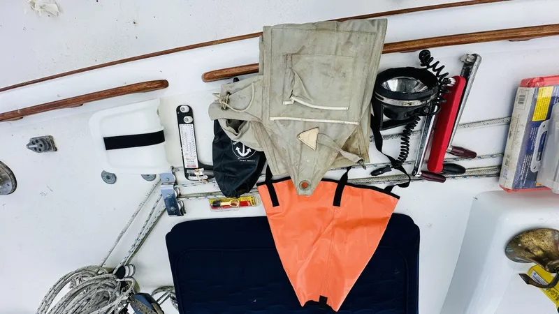 Slide: The Image of Cape George 36' Cutter 1981 - 7215817