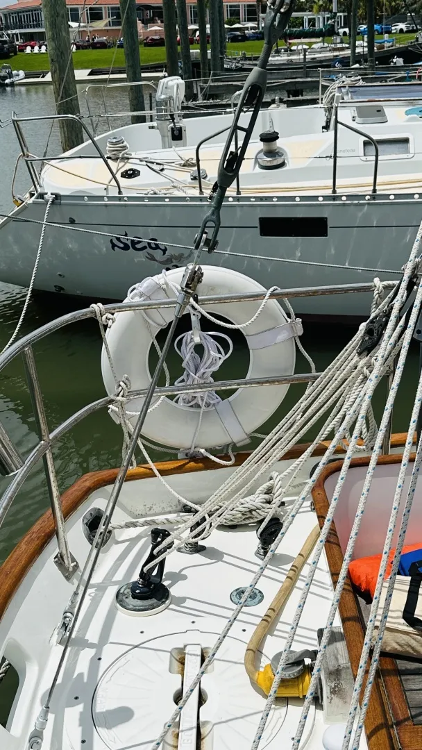 Slide: The Image of Cape George 36' Cutter 1981 - 7215830