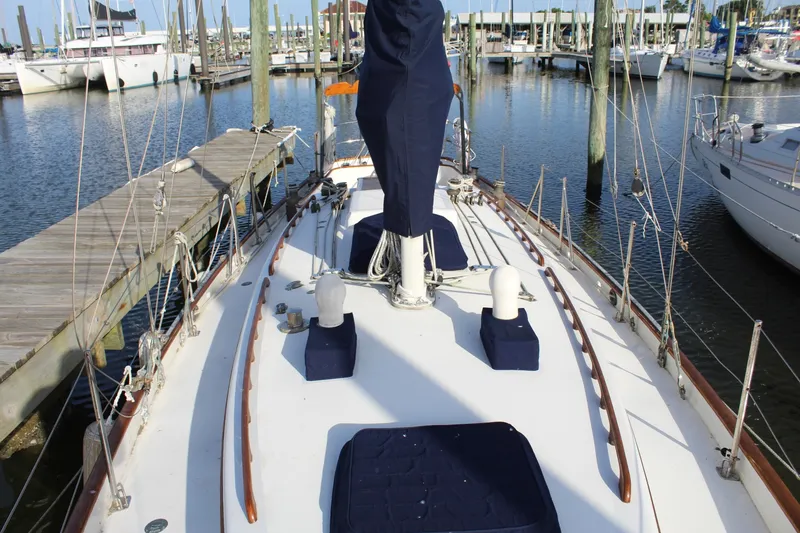 Slide: The Image of Cape George 36' Cutter 1981 - 7215800