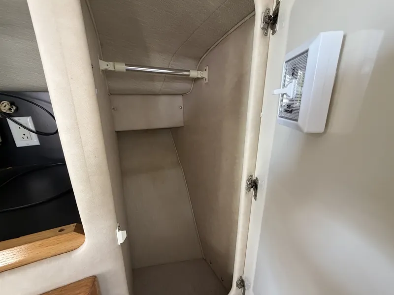 Slide: The Image of Sea Ray 330 Sundancer 1996 - 7163636