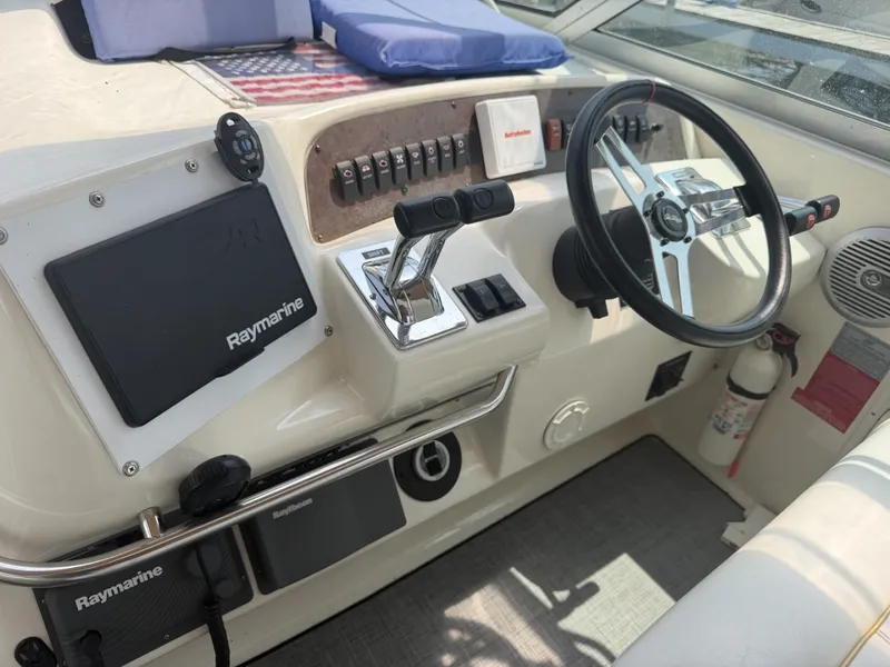 Slide: The Image of Sea Ray 330 Sundancer 1996 - 7163780