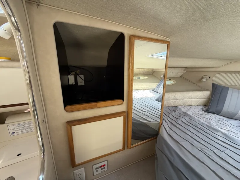 Slide: The Image of Sea Ray 330 Sundancer 1996 - 7163635