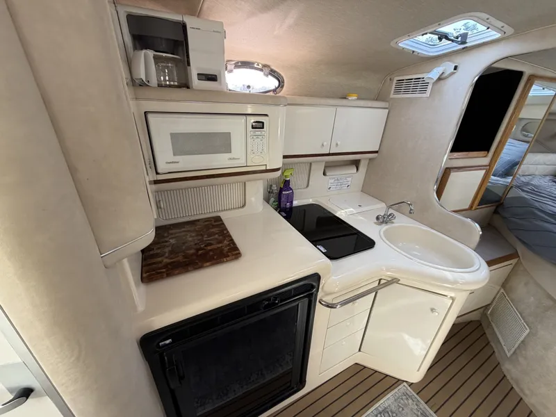Slide: The Image of Sea Ray 330 Sundancer 1996 - 7163639