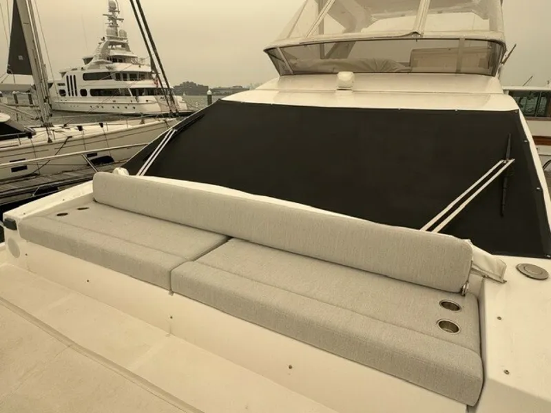 Slide: The Image of Azimut 50FLY 2023 - 7142555