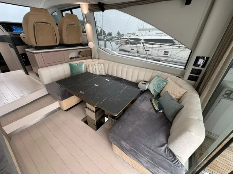 Slide: The Image of Azimut 50FLY 2023 - 7142523