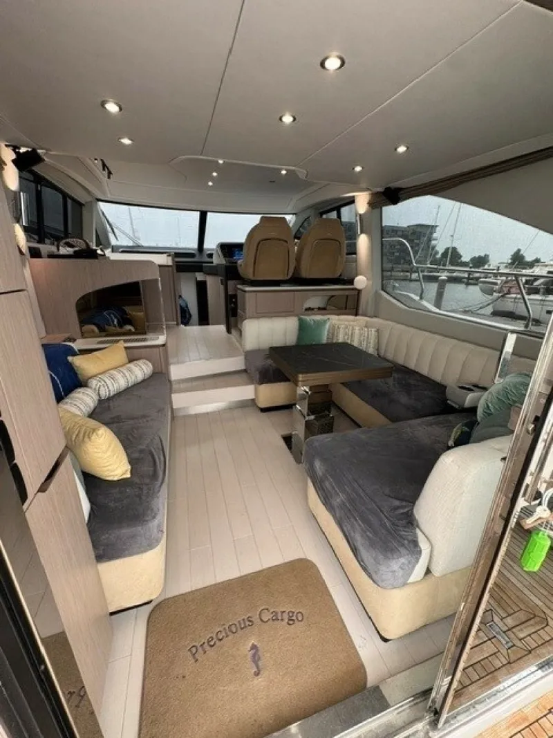 Slide: The Image of Azimut 50FLY 2023 - 7142519