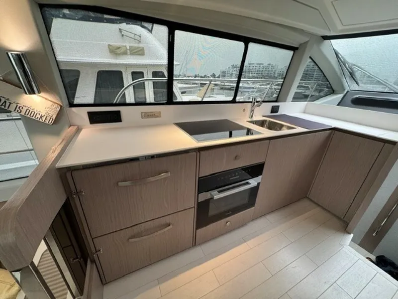 Slide: The Image of Azimut 50FLY 2023 - 7142525