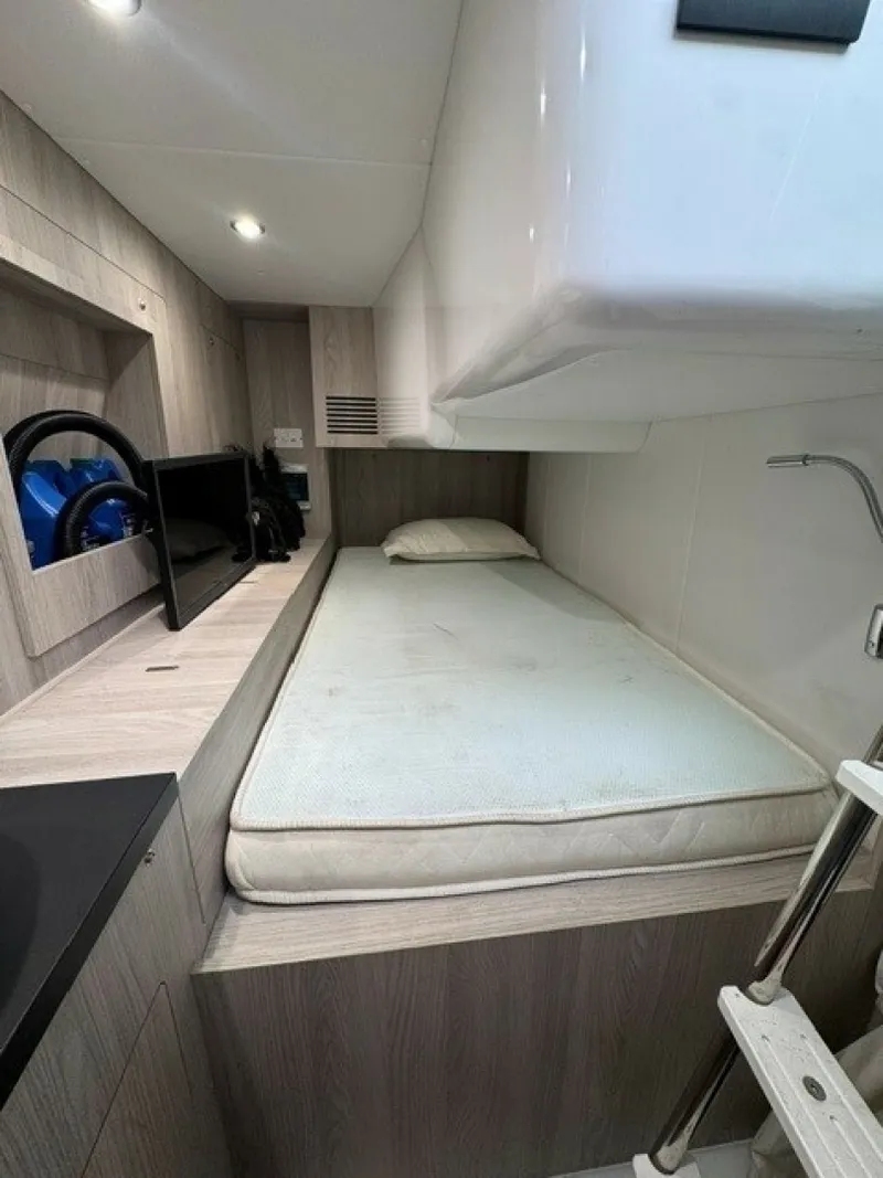 Slide: The Image of Azimut 50FLY 2023 - 7142517