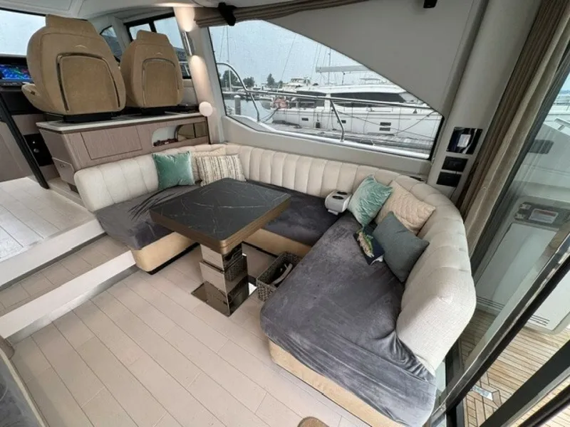 Slide: The Image of Azimut 50FLY 2023 - 7142522