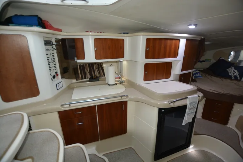 Slide: The Image of Chris-Craft 328 2001 - 7220383
