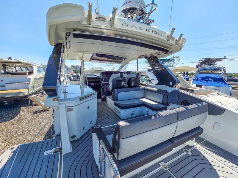 Slide: The Image of Galeon 325 GTO 2022 - 7142629