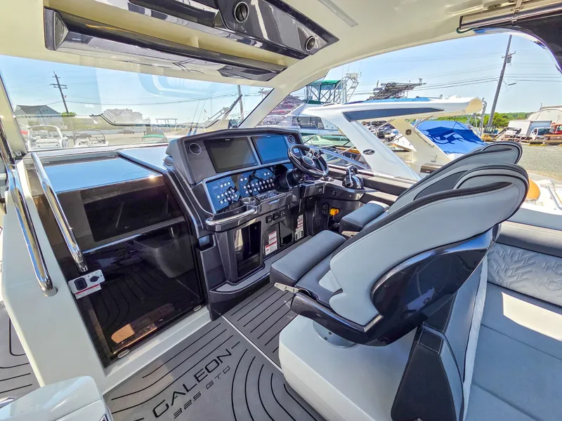 Slide: The Image of Galeon 325 GTO 2022 - 7142636