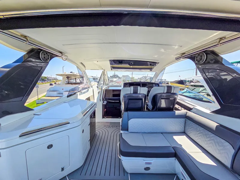 Slide: The Image of Galeon 325 GTO 2022 - 7142630
