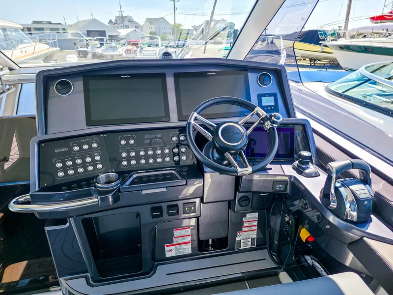 Slide: The Image of Galeon 325 GTO 2022 - 7142638