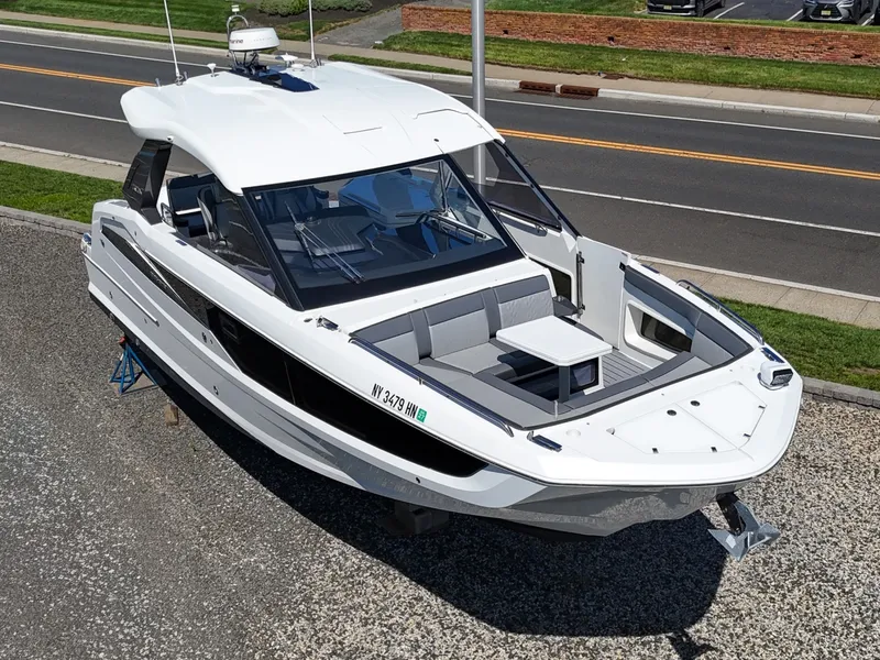 Slide: The Image of Galeon 325 GTO 2022 - 7142656