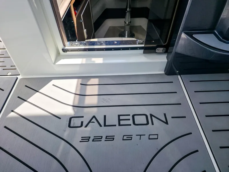 Slide: The Image of Galeon 325 GTO 2022 - 7142648