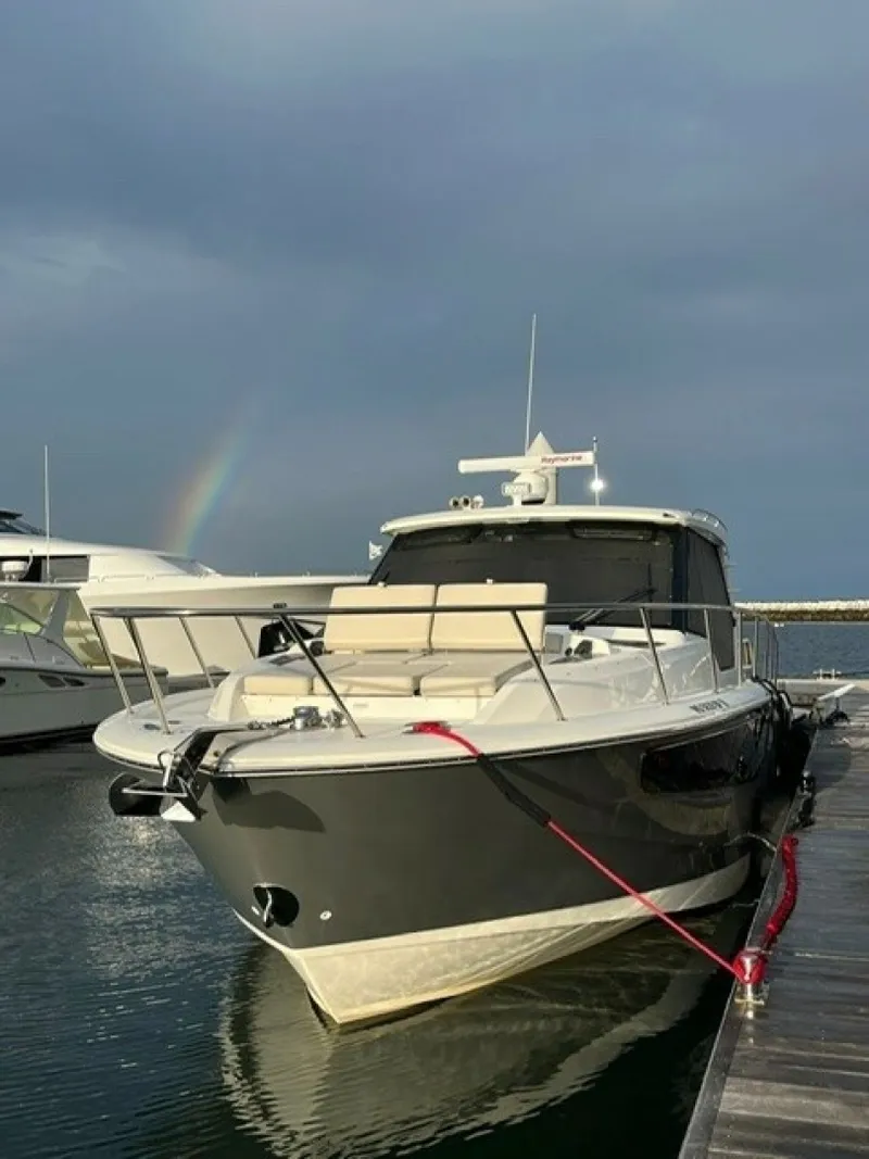 Slide: The Image of Boston Whaler 405 Conques 2021 - 7142702