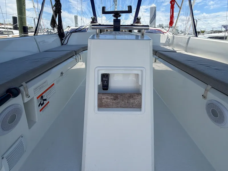 Slide: The Image of Beneteau 34.1 2024 - 7215632