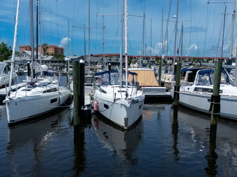 Slide: The Image of Beneteau 34.1 2024 - 7215702