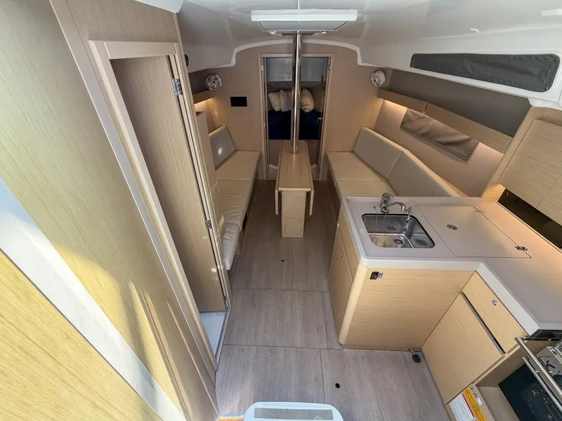 Slide: The Image of Beneteau 34.1 2024 - 7215684