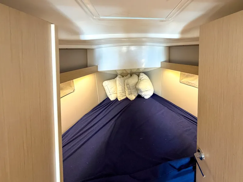 Slide: The Image of Beneteau 34.1 2024 - 7215649