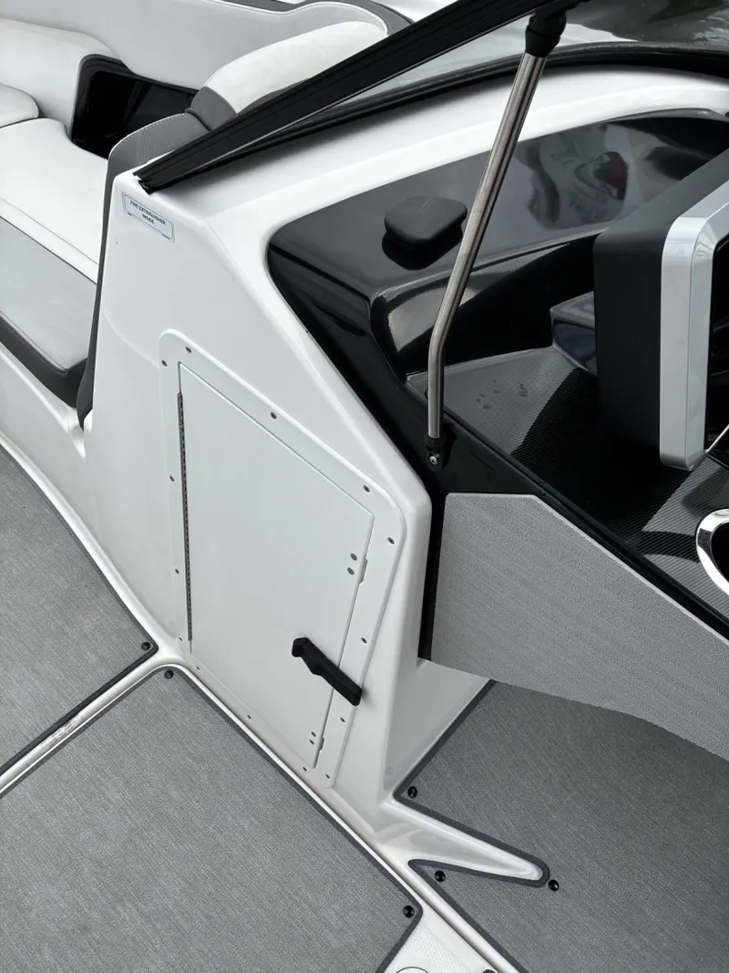 Slide: The Image of Yamaha 25 2023 - 7217855