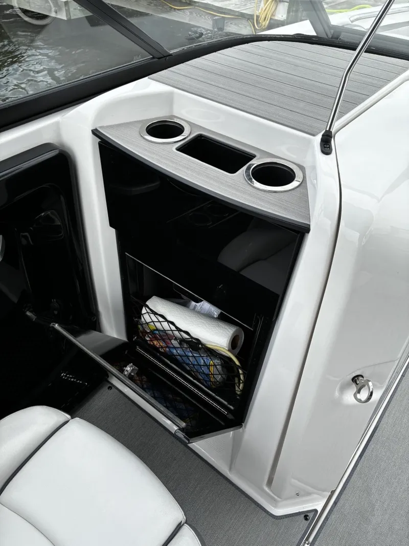 Slide: The Image of Yamaha 25 2023 - 7217848