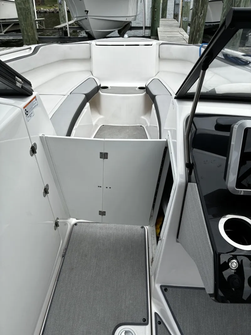 Slide: The Image of Yamaha 25 2023 - 7217854