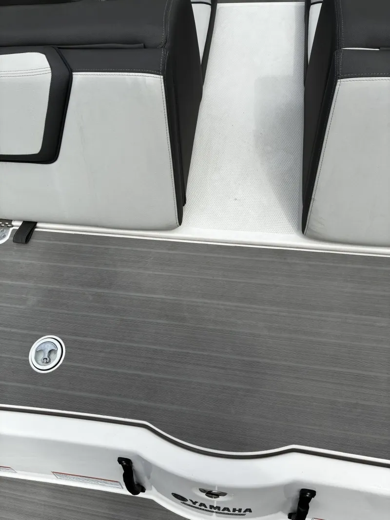 Slide: The Image of Yamaha 25 2023 - 7217867