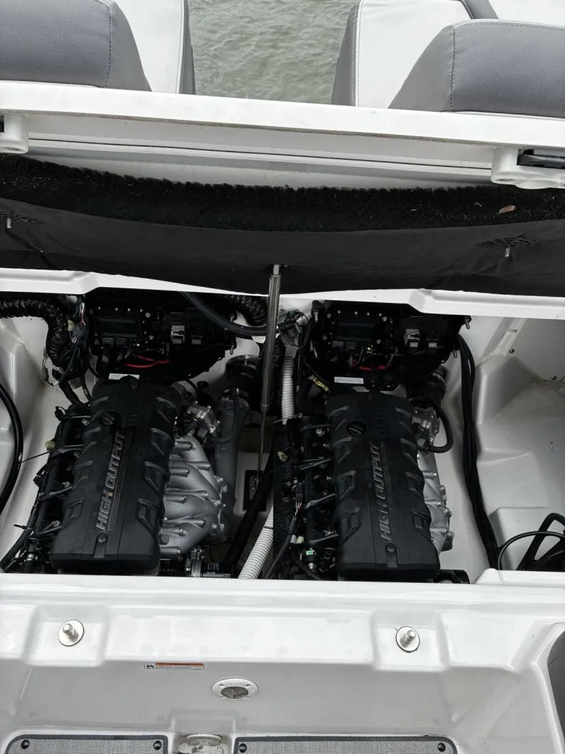Slide: The Image of Yamaha 25 2023 - 7217856