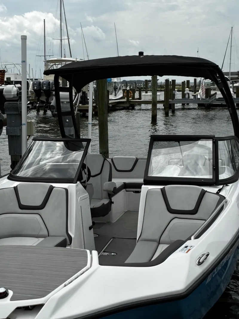 Slide: The Image of Yamaha 25 2023 - 7217871