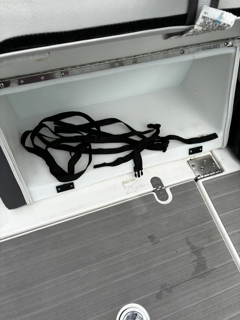 Slide: The Image of Yamaha 25 2023 - 7217864