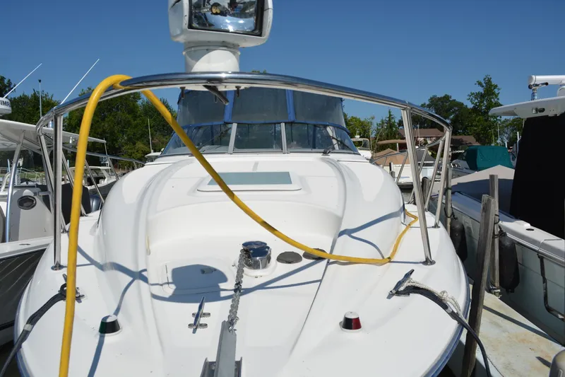 Slide: The Image of Bayliner 305 2004 - 7155360