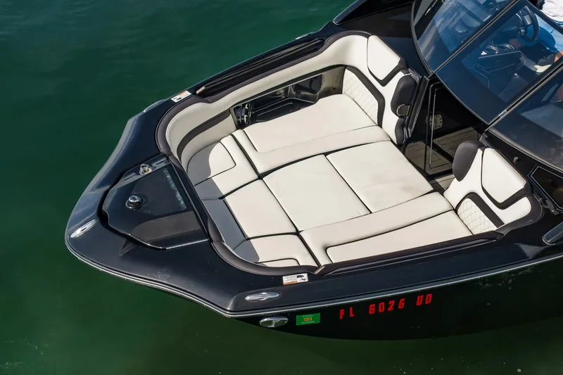 Slide: The Image of Yamaha 275SD 2025 - 7145339