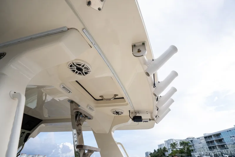 Slide: The Image of Scout 425 LXF 2022 - 7145632