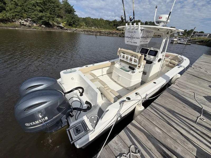The Image of NauticStar 2602 Legacy 2018 - 7749617